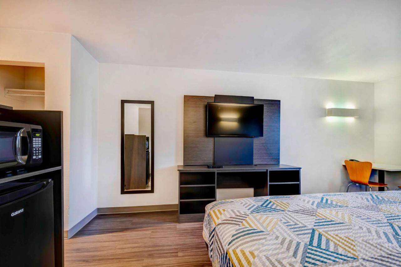 Hotel 6-mesquite, Tx - Balch Springs