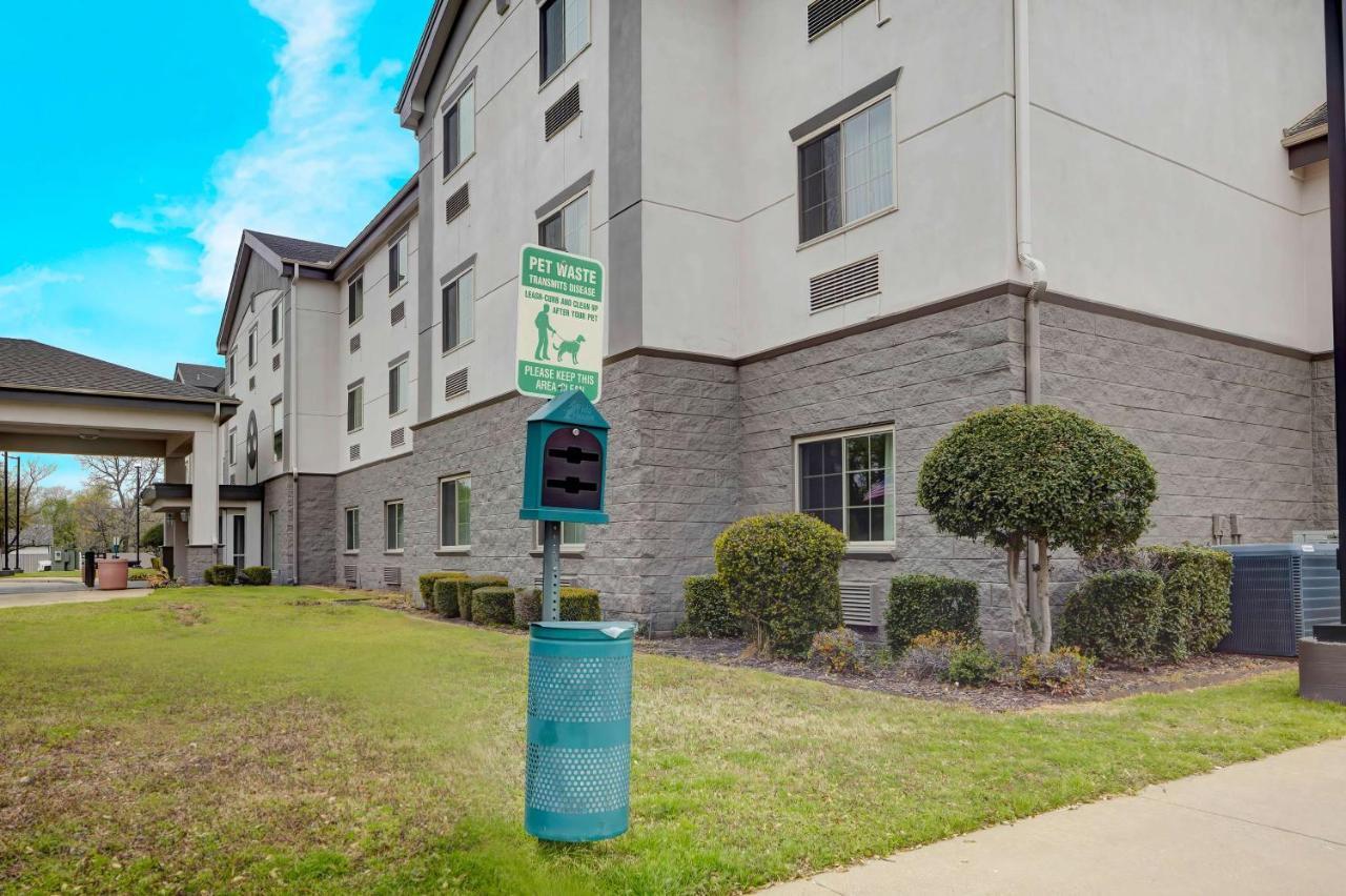 Hotel 6-mesquite, Tx -