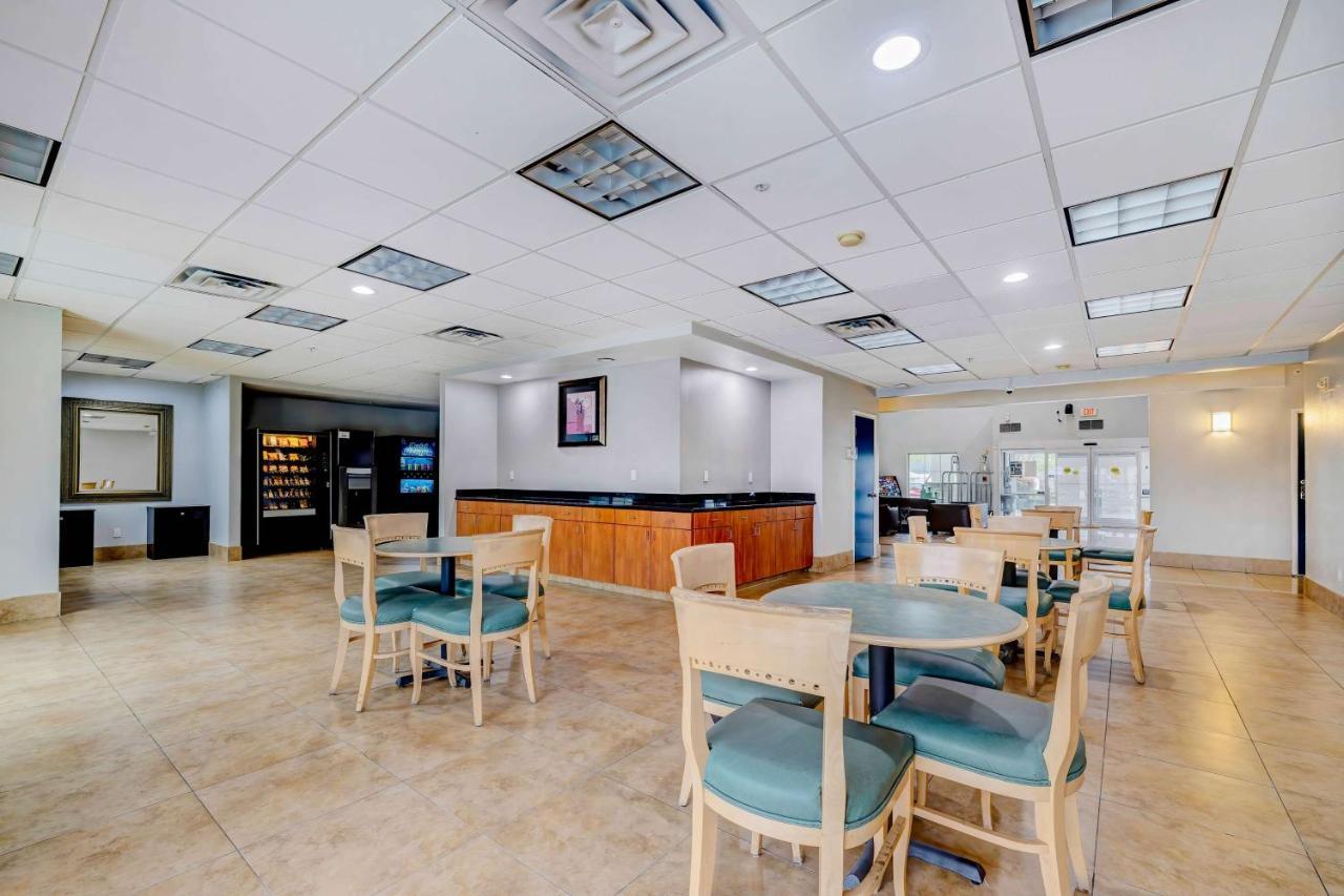 Hotel 6-mesquite, Tx - Balch Springs