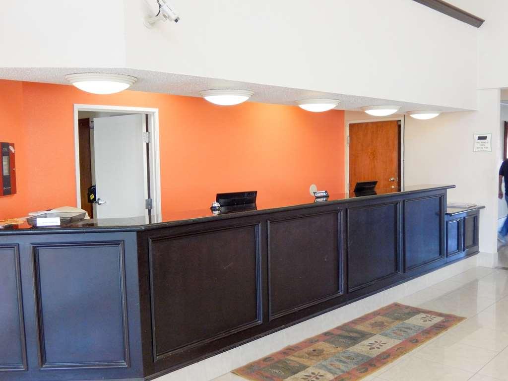 Hotel 6-mesquite, Tx - 4*