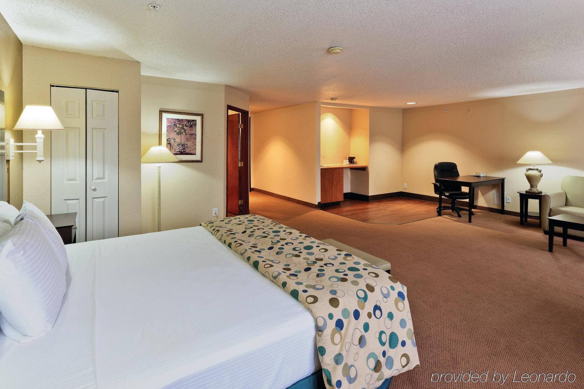 Hotel 6-mesquite, Tx -